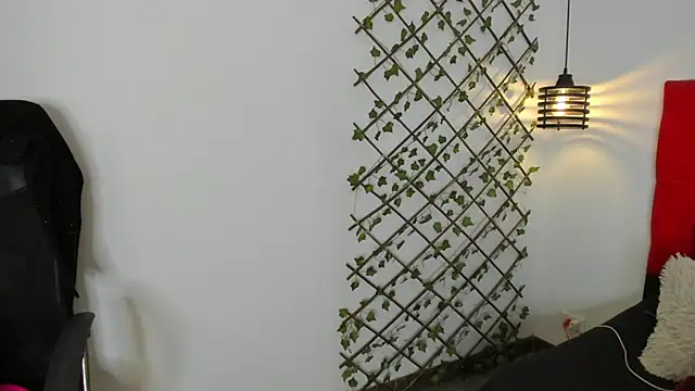 Sofy muller  online show from September 19, 2025, 4:14 am