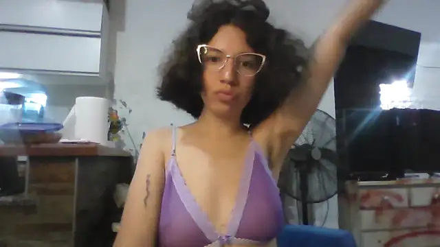 loliporomero online show from October 12, 2025, 10:09 pm