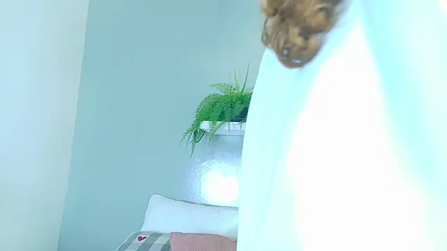 BelaMiller  online show from November 6, 2025, 11:33 am