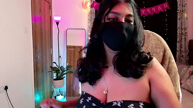 Snapshot of Gulaboo100 chatting on January 11, 2026, 5:51 pm Gulaboo100 online show from January 11, 2026, 5:51 pm