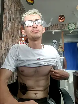 moorejhosua online show from October 15, 2025, 8:20 pm