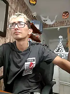 moorejhosua online show from October 28, 2025, 8:00 pm