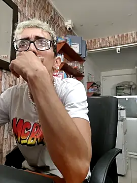 moorejhosua online show from November 8, 2025, 3:12 pm