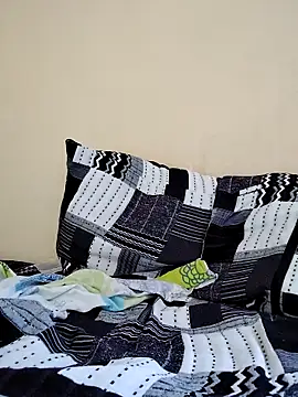 La Cosita 69 online show from October 17, 2025, 2:19 pm