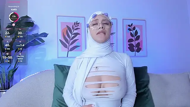 crystal peed online show from September 16, 2025, 11:22 am