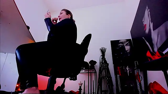 demisweet online show from January 15, 2026, 2:38 am