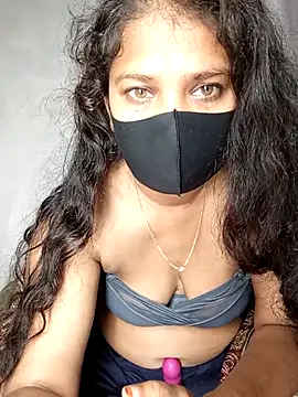 LushVamp online show from January 18, 2026, 2:54 pm