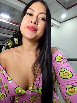 CrisMarulanda online show from November 20, 2025, 4:12 am