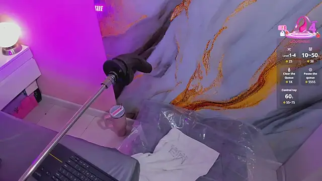 hinata dolly online show from April 16, 2026, 11:22 am