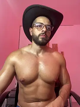 magnumchris online show from April 7, 2026, 7:58 pm