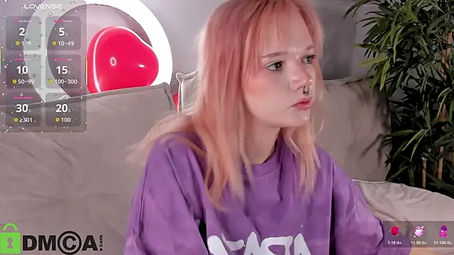 Molly Platt online show from February 10, 2026, 9:02 am