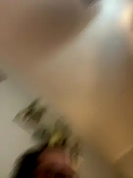 Snapshot of Lilbig_24 chatting on December 18, 2025, 3:29 pm Lilbig 24 online show from December 18, 2025, 3:29 pm