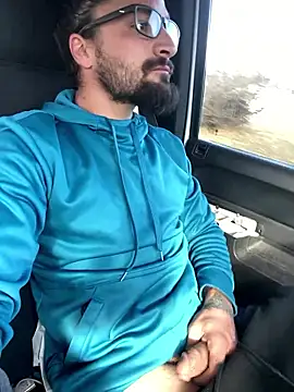 Snapshot of Lilbig_24 chatting on January 14, 2026, 8:03 pm Lilbig 24 online show from January 14, 2026, 8:03 pm