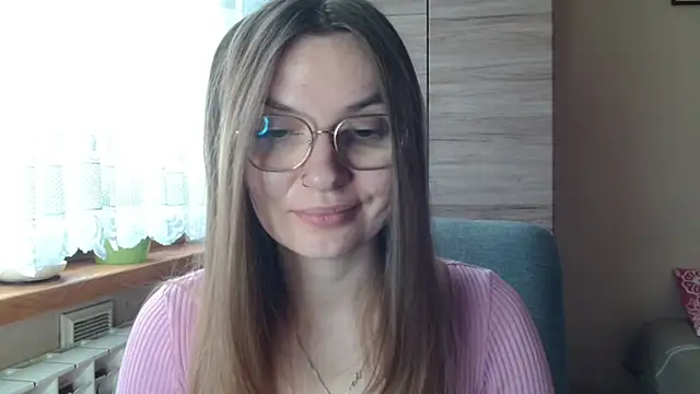 LooveELLYx online show from November 18, 2025, 7:46 am