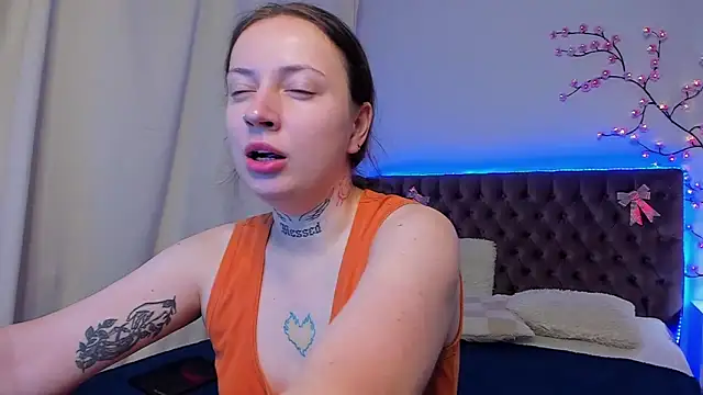 LilaVame online show from October 10, 2025, 7:35 pm