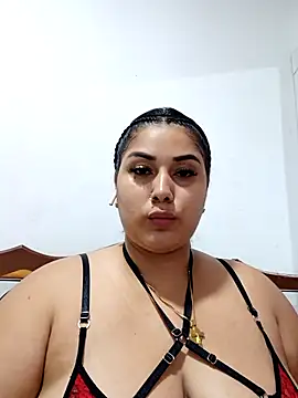 MilaaRooy online show from September 28, 2025, 2:06 am