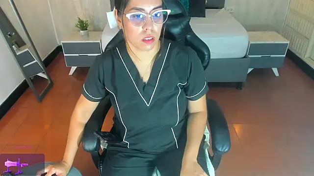 lissa jhonsoon online show from November 15, 2025, 1:36 am