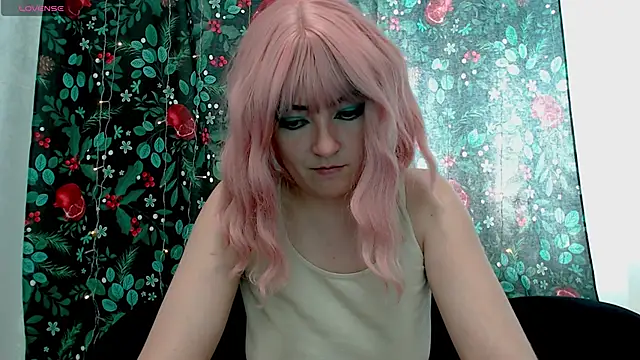 Snapshot of MagicPink chatting on May 11, 2026, 11:38 am MagicPink online show from May 11, 2026, 11:38 am