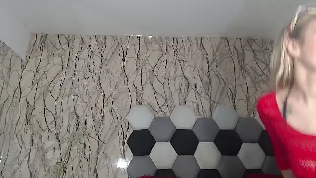 Snapshot of AntonellaBlanc chatting on October 1, 2025, 9:21 pm AntonellaBlanc online show from October 1, 2025, 9:21 pm