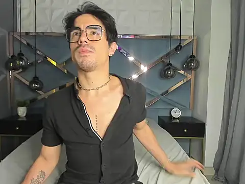 BryCams3 online show from September 23, 2025, 12:35 am