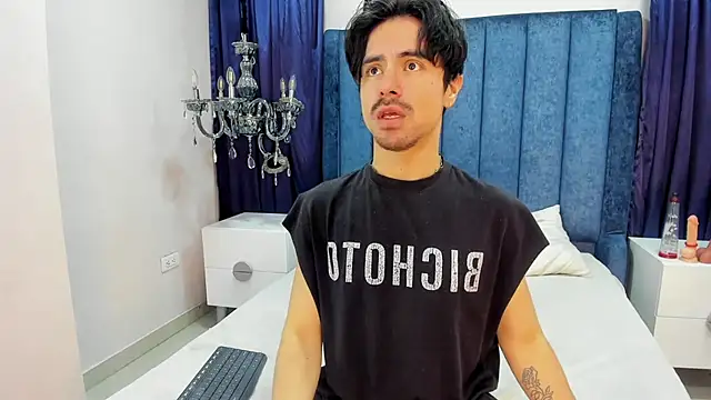 BryCams3 online show from September 26, 2025, 4:05 am