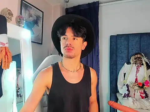 BryCams3 online show from November 1, 2025, 1:51 am