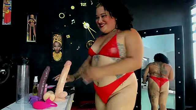 Kat Valen online show from October 24, 2025, 9:33 pm