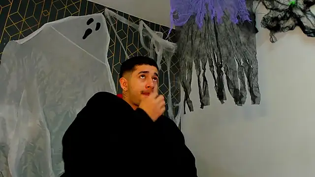 king falconer online show from October 30, 2025, 2:35 am