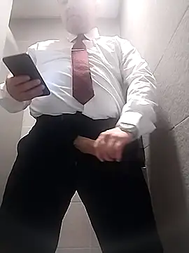 BigCristh79 online show from October 26, 2025, 2:06 am