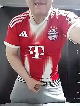 BigCristh79 online show from April 15, 2026, 1:18 pm