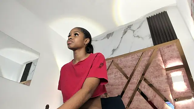 Snapshot of kandy_bronw chatting on October 9, 2025, 1:36 am kandy bronw online show from October 9, 2025, 1:36 am