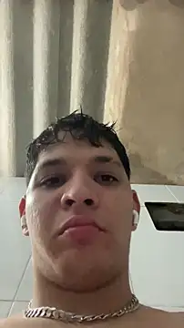 Snapshot of RobinLenoxx chatting on November 1, 2025, 6:37 am RobinLenoxx online show from November 1, 2025, 6:37 am