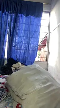 Snapshot of RobinLenoxx chatting on November 8, 2025, 9:24 pm RobinLenoxx online show from November 8, 2025, 9:24 pm