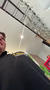 RobinLenoxx online show from April 13, 2026, 10:15 pm