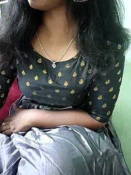 Snapshot of Laxmipriyatamil chatting on May 9, 2026, 11:32 pm Laxmipriyatamil online show from May 9, 2026, 11:32 pm