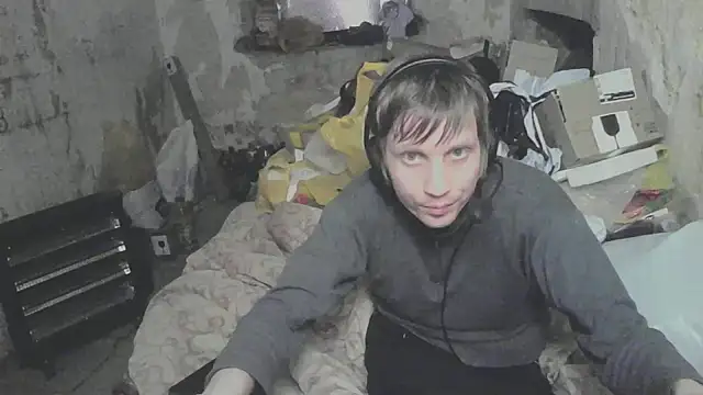 Snapshot of makarov1993 chatting on April 18, 2026, 7:07 pm makarov1993 online show from April 18, 2026, 7:07 pm