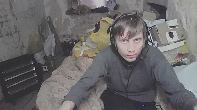 Snapshot of makarov1993 chatting on April 18, 2026, 7:58 pm makarov1993 online show from April 18, 2026, 7:58 pm