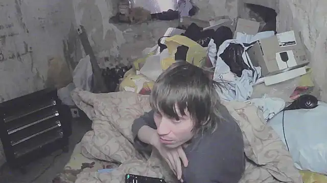 Snapshot of makarov1993 chatting on April 19, 2026, 8:02 am makarov1993 online show from April 19, 2026, 8:02 am