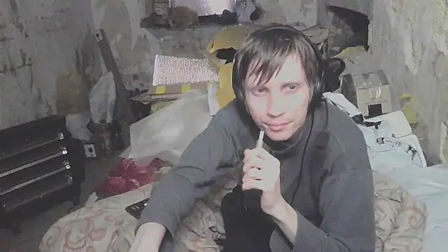 Snapshot of makarov1993 chatting on April 22, 2026, 7:59 pm makarov1993 online show from April 22, 2026, 7:59 pm