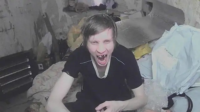 Snapshot of makarov1993 chatting on April 25, 2026, 10:40 am makarov1993 online show from April 25, 2026, 10:40 am