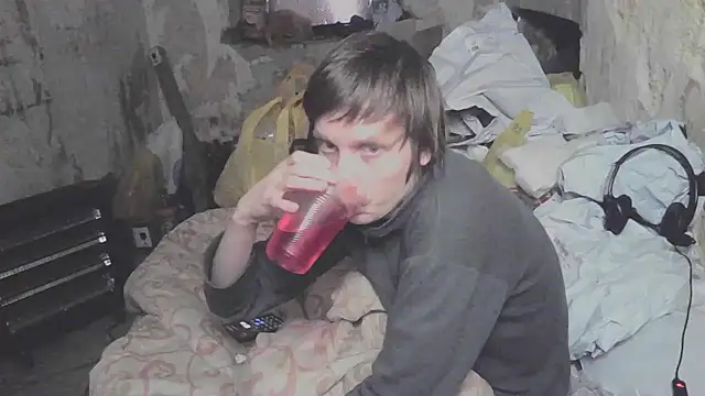 Snapshot of makarov1993 chatting on April 26, 2026, 2:20 am makarov1993 online show from April 26, 2026, 2:20 am