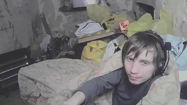 Snapshot of makarov1993 chatting on April 29, 2026, 5:30 pm makarov1993 online show from April 29, 2026, 5:30 pm