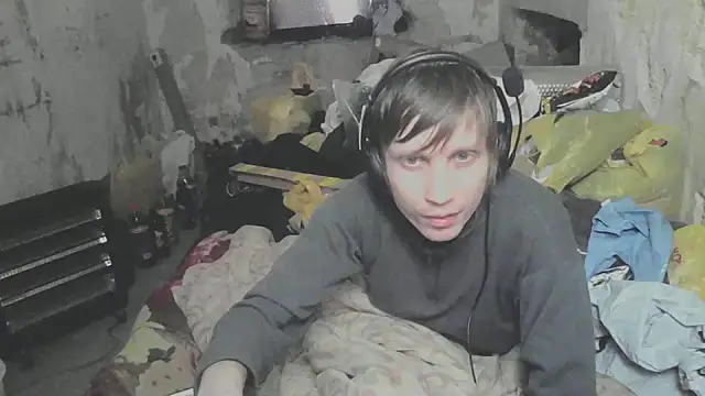 Snapshot of makarov1993 chatting on May 1, 2026, 9:03 am makarov1993 online show from May 1, 2026, 9:03 am