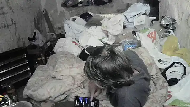 Snapshot of makarov1993 chatting on June 5, 2026, 1:50 pm makarov1993 online show from June 5, 2026, 1:50 pm