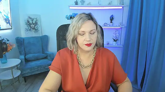 NinaStarle online show from November 8, 2025, 5:18 am