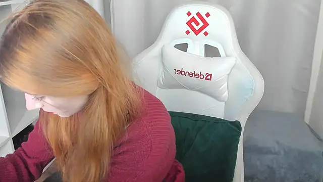 CarolinaGilbert online show from October 30, 2025, 9:11 am