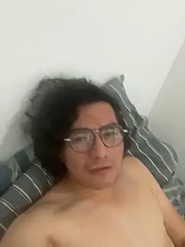 Snapshot of long_nigth chatting on May 30, 2026, 6:16 pm long nigth online show from May 30, 2026, 6:16 pm