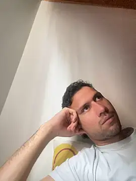 Michaell Spinelly online show from October 20, 2025, 4:18 pm