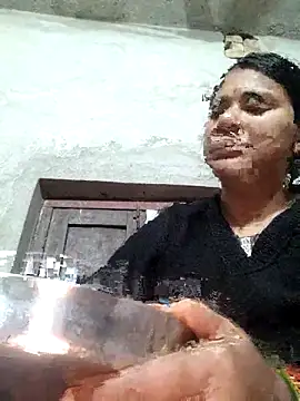 couple 71 online show from December 15, 2025, 8:02 pm