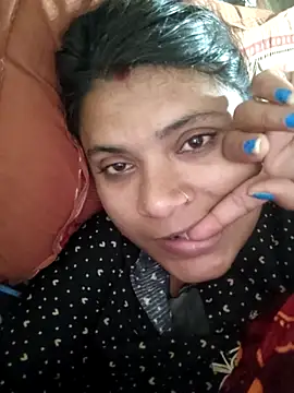 couple 71 online show from February 16, 2026, 7:10 pm